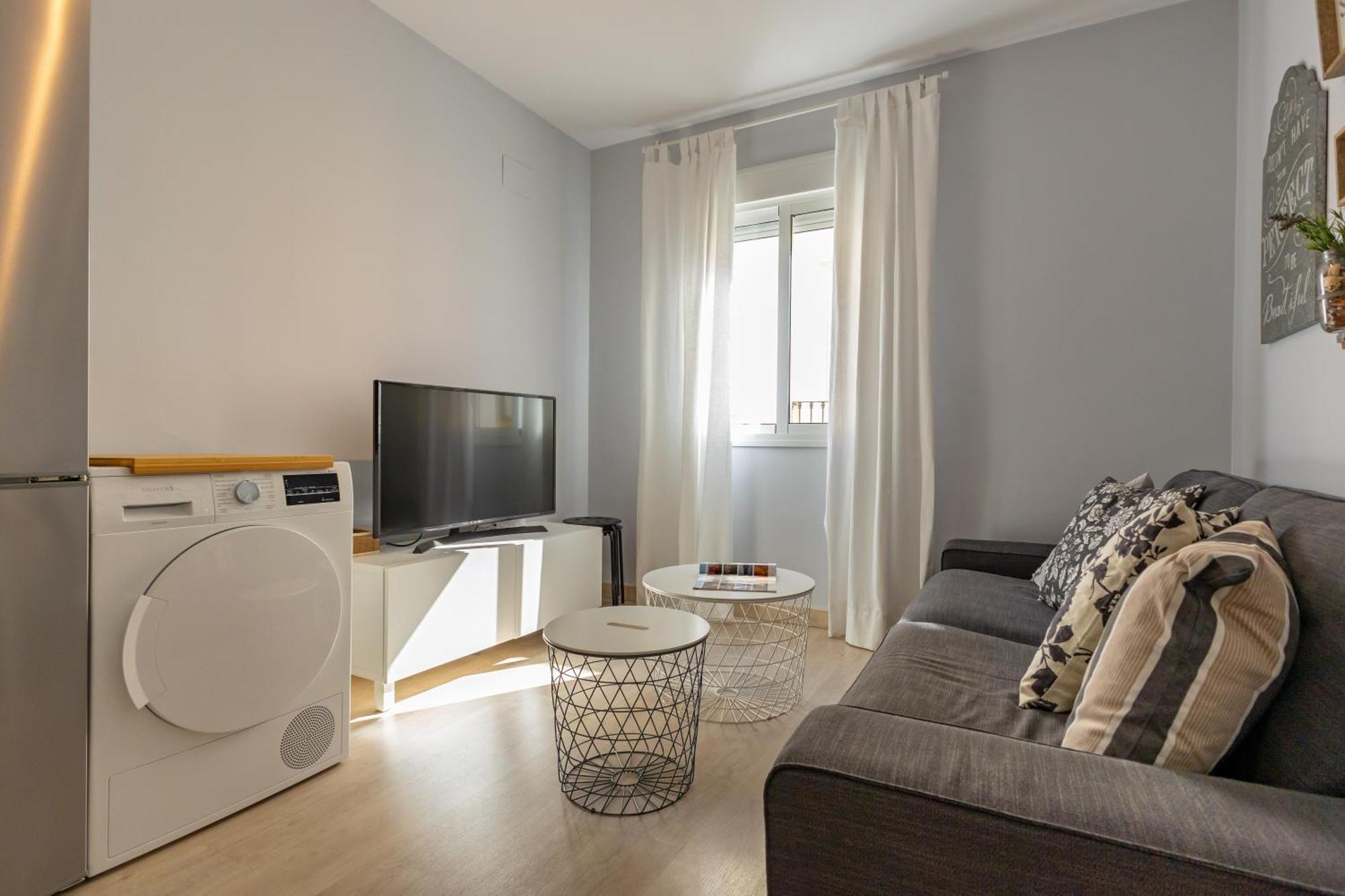 Charming 2 Bedroom Apartment At Iconic Triana Neighborhood By Ocityzen Севиля Екстериор снимка