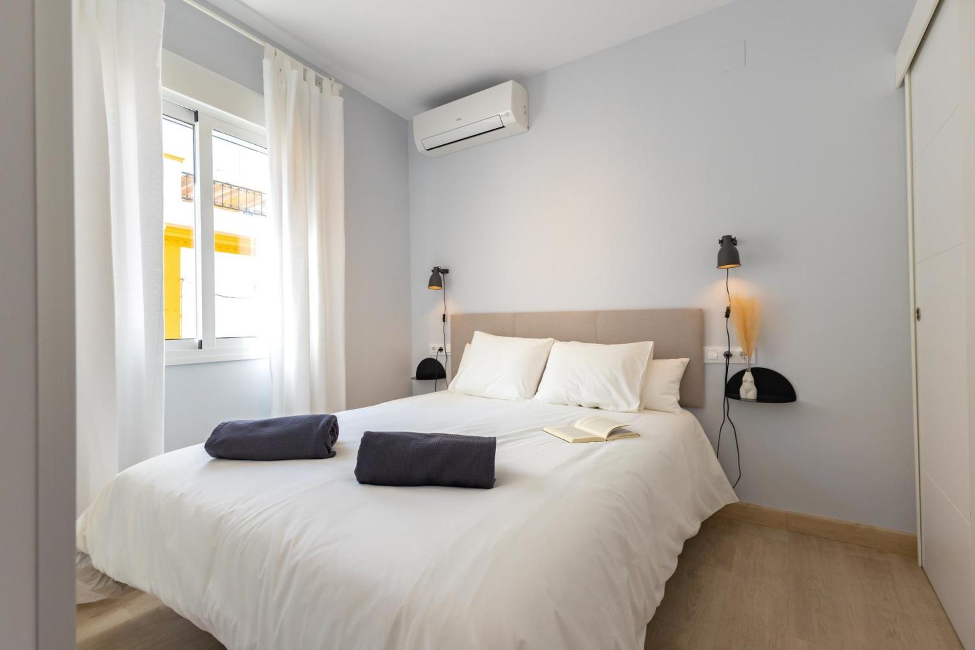 Charming 2 Bedroom Apartment At Iconic Triana Neighborhood By Ocityzen Севиля Екстериор снимка
