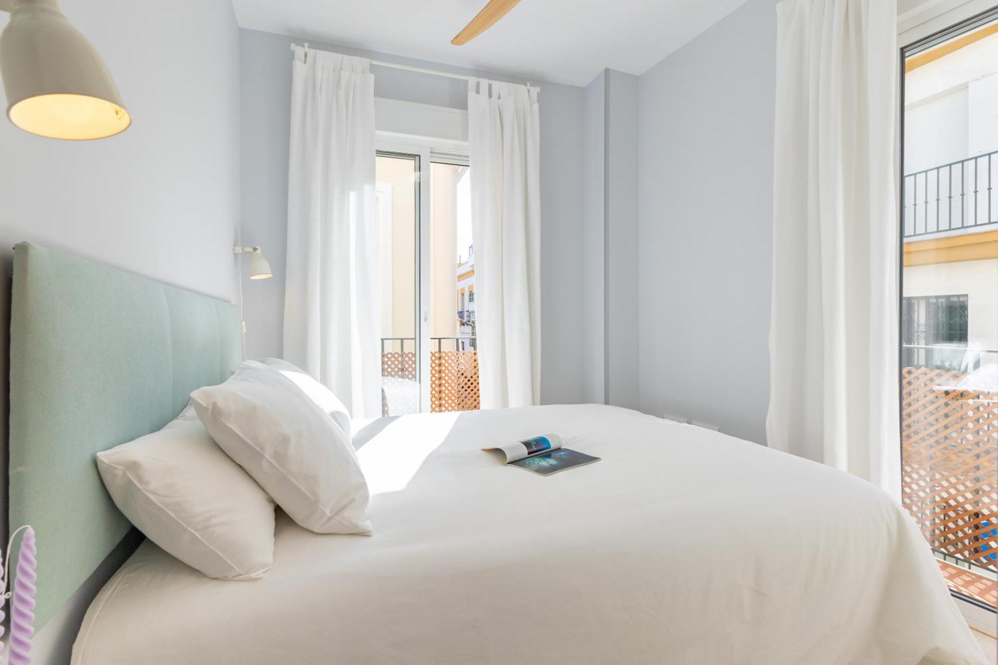Charming 2 Bedroom Apartment At Iconic Triana Neighborhood By Ocityzen Севиля Екстериор снимка