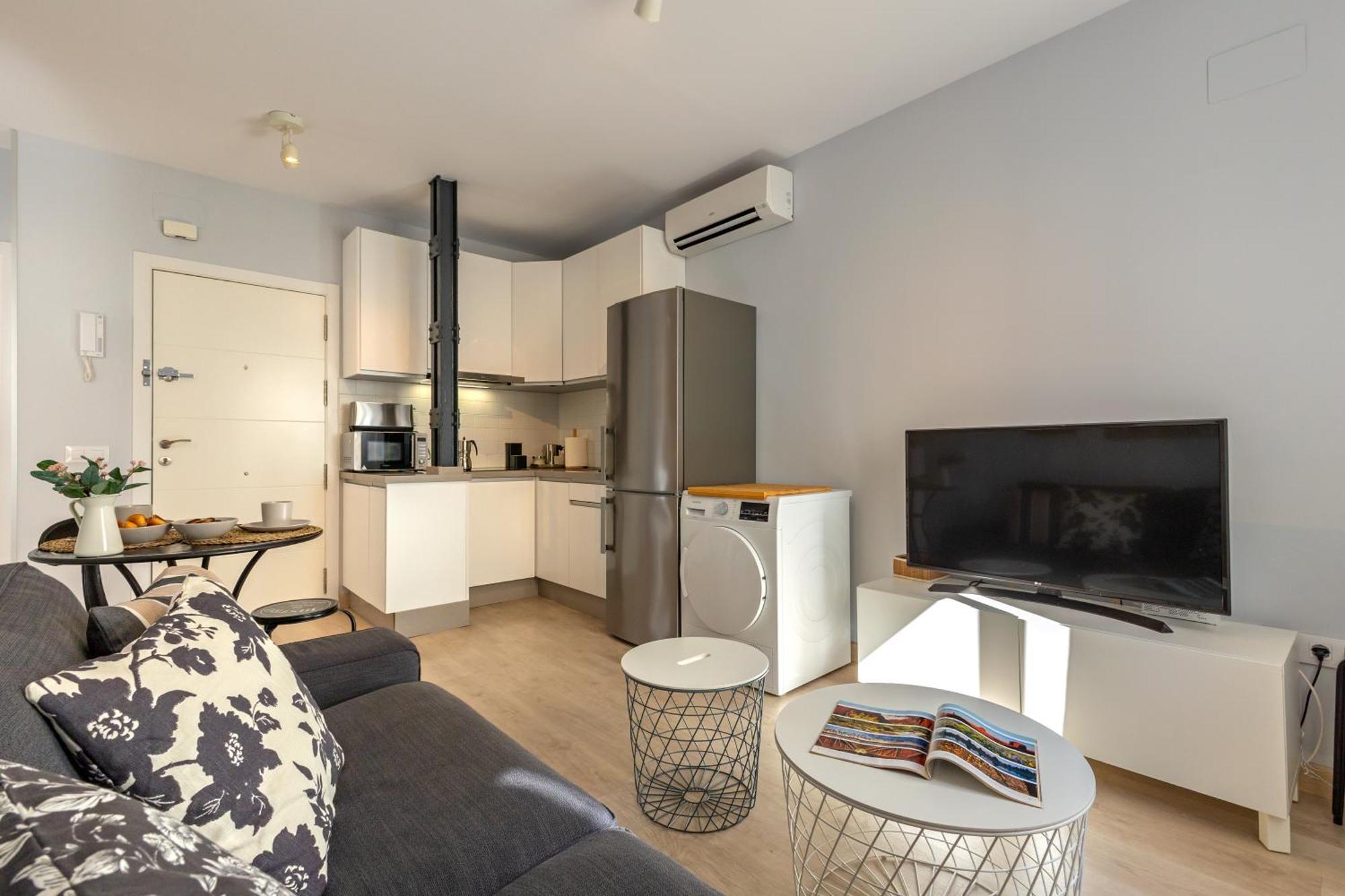 Charming 2 Bedroom Apartment At Iconic Triana Neighborhood By Ocityzen Севиля Екстериор снимка