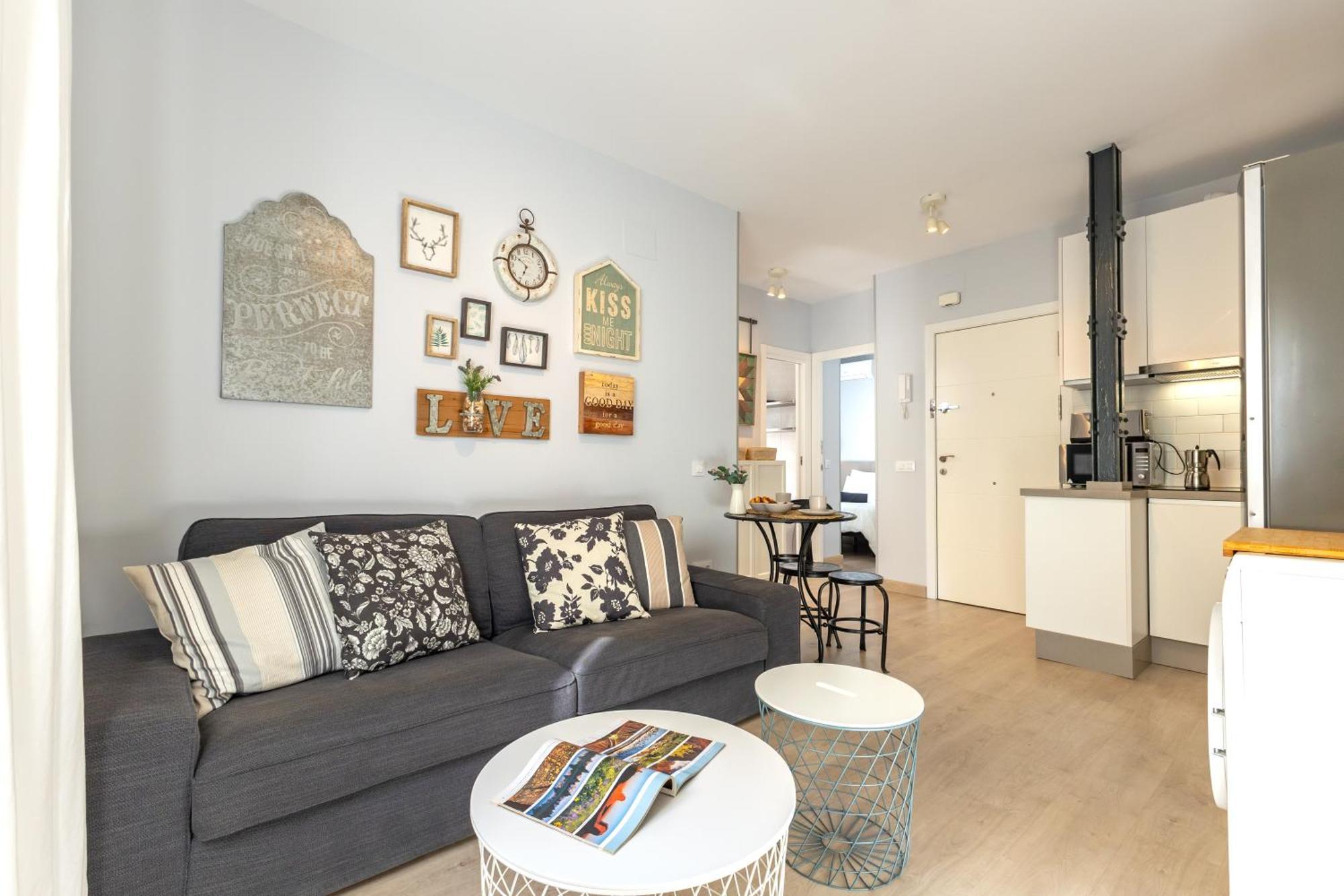 Charming 2 Bedroom Apartment At Iconic Triana Neighborhood By Ocityzen Севиля Екстериор снимка